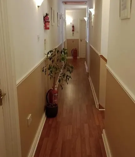 Bundoran Guesthouse Konukevi *